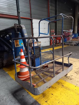 Nacelle articulée Upright AB46E