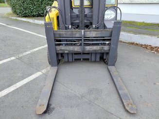Chariot élévateur latéral multidirectionnel Combilift C4000