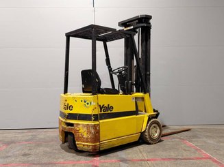 Chariot élévateur électrique Yale ERP15RCF