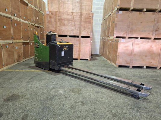 Transpalette porté debout Crown WT3040
