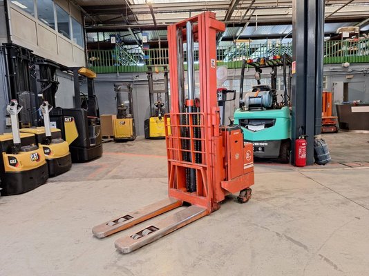 Gerbeur accompagnant BT LSF 1250 EE