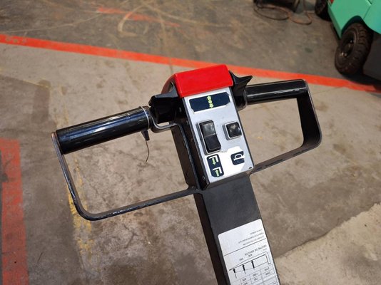 Gerbeur accompagnant BT LSF 1250 EE