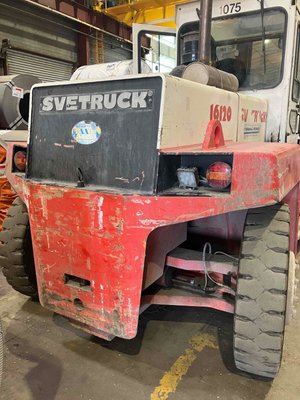 Chariot élévateur diesel Svetruck 1612038