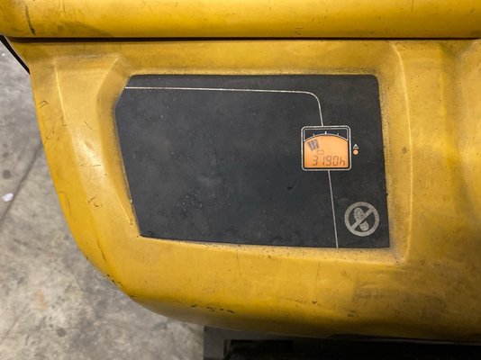 Gerbeur accompagnant Caterpillar NSP16N2R