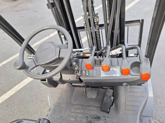 Chariot élévateur frontal 4 roues Hangcha AE15