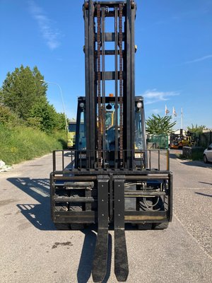 Chariot élévateur frontal 4 roues Yale GLP55VX
