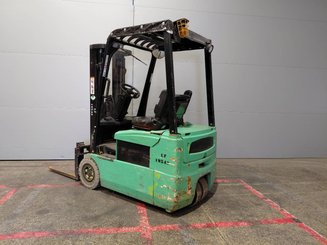 Chariot élévateur frontal 3 roues Yale ERP16 ATF