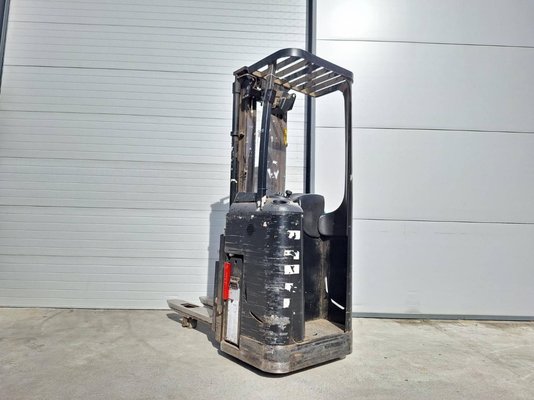 Gerbeur porté debout Caterpillar NSR16NI