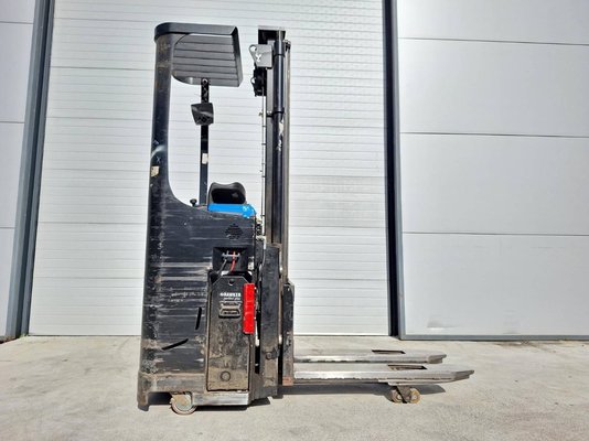 Gerbeur porté debout Caterpillar NSR16NI