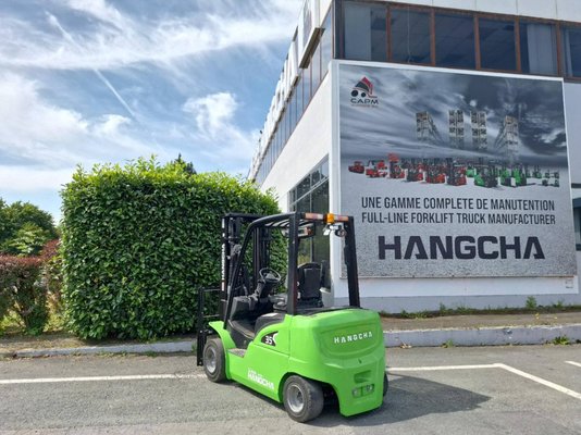Chariot élévateur frontal 4 roues Hangcha XC35i