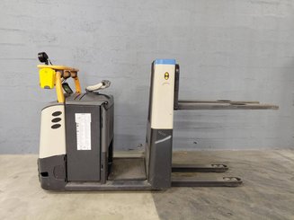 Préparateur de commandes Crown GPC3045