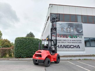 Chariot élévateur tout terrain Hangcha TT35-2 (CPCD35-X2W98E-RT2)