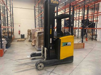 Chariot à mât rétractable Yale MR14
