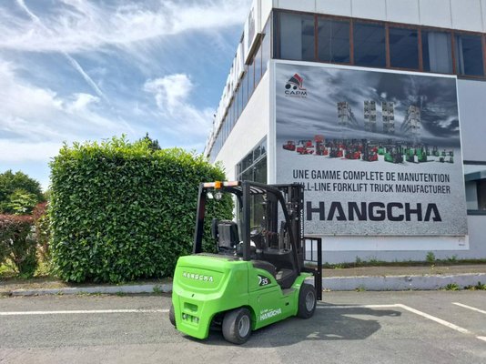 Chariot élévateur frontal 4 roues Hangcha XC35i