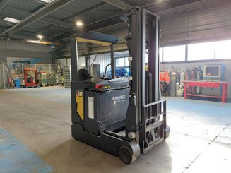 Chariot à mât rétractable Caterpillar NR16N2