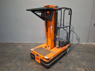 Nacelle à mât vertical JLG POWER PICKER