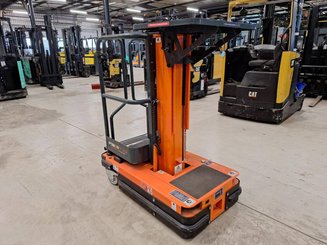 Nacelle à mât vertical JLG POWER PICKER
