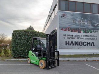 Chariot élévateur frontal 4 roues Hangcha XC30i
