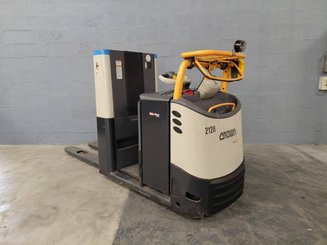 Préparateur de commandes Crown GPC3045
