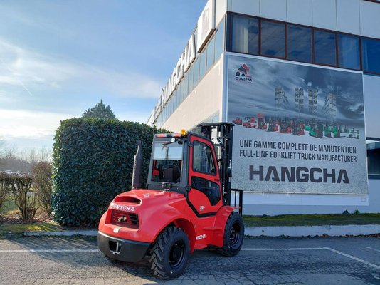 Chariot élévateur tout terrain Hangcha TT35-4 (CPCD35-XW33C-RT4)