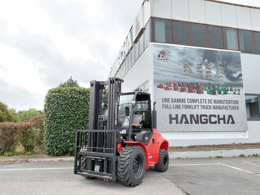 Chariot élévateur tout terrain Hangcha TT35-2 (CPCD35-X2W98E-RT2)