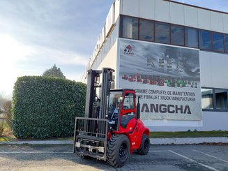 Chariot élévateur tout terrain Hangcha TT35-4 (CPCD35-XW33C-RT4)