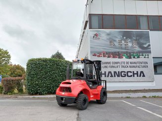 Chariot élévateur tout terrain Hangcha TT35-2 (CPCD35-X2W98E-RT2)