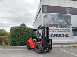 Chariot élévateur tout terrain Hangcha TT35-2 (CPCD35-X2W98E-RT2)