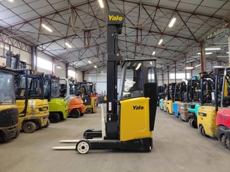 Chariot à mât rétractable Yale MR14