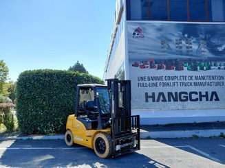 Chariot élévateur frontal 4 roues Hangcha XE30Hi ( CPD30-XEY2H2-SI )