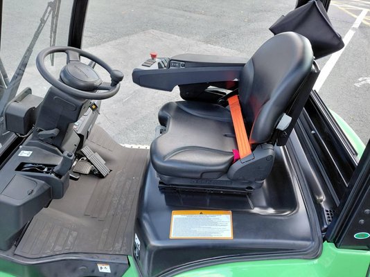 Chariot élévateur frontal 4 roues Hangcha XC25i