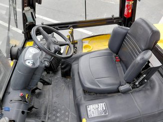 Chariot élévateur frontal 4 roues Hyundai 40L-7A