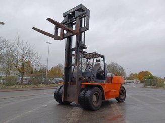 Chariot élévateur frontal 4 roues Doosan D1808-S
