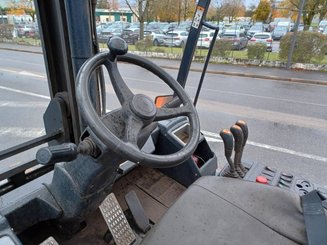 Chariot élévateur frontal 4 roues Doosan D1808-S