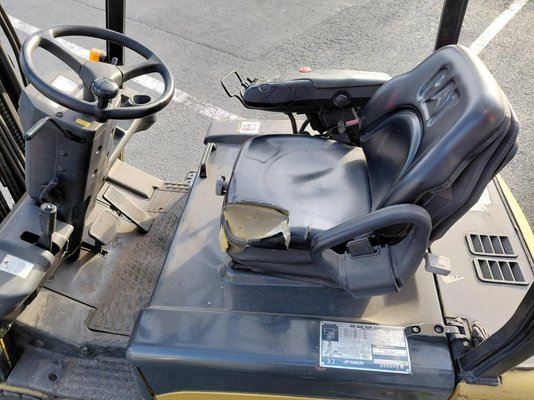 Chariot élévateur frontal 3 roues Caterpillar EP18NT