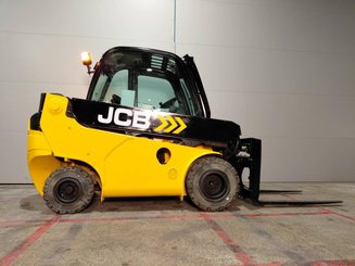 Chariot élévateur télescopique JCB TLT30G-TCR