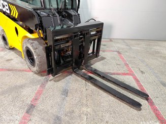 Chariot élévateur télescopique JCB TLT30G-TCR