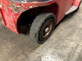 Chariot élévateur frontal 4 roues Dan Truck 9680 GD