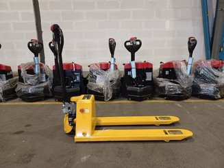 Transpalette accompagnant Microlift P15SE
