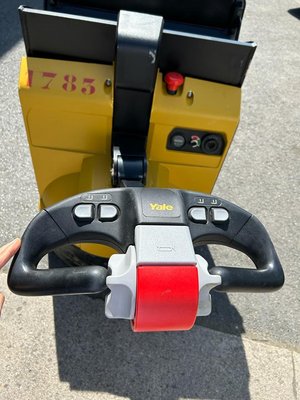 Transpalette électrique Yale MP18