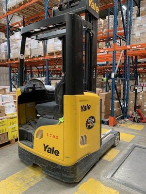 Chariot à mât rétractable Yale MR14