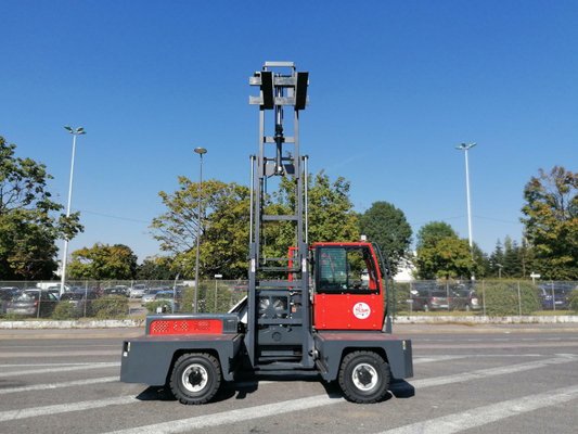 Chariot élévateur latéral multidirectionnel Amlat C4000