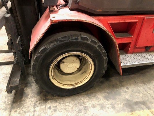 Chariot élévateur frontal 4 roues Dan Truck 9680 GD