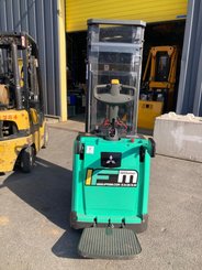 Gerbeur à plate-forme rabattable Mitsubishi SBV12P