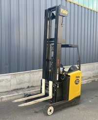 Chariot à mât rétractable Yale MR14