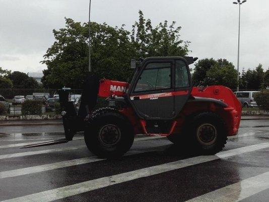 Chariot élévateur télescopique Manitou MVT675T
