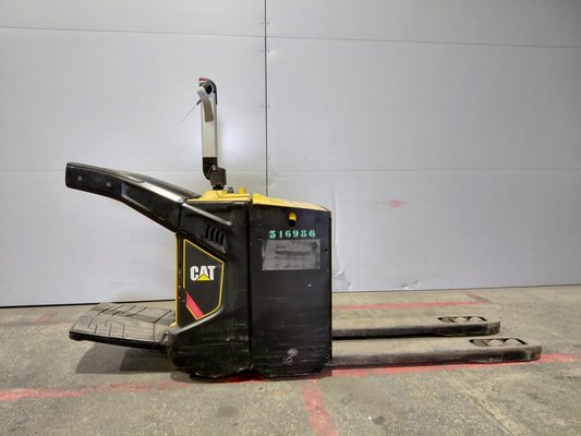 Transpalette porté debout Caterpillar NPV20N2