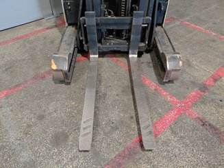 Chariot à mât rétractable Crown ESR 5260
