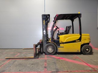 Chariot élévateur frontal 4 roues Yale ERP45VL