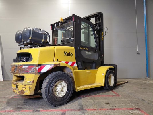 Chariot élévateur frontal 4 roues Yale GLP70VX